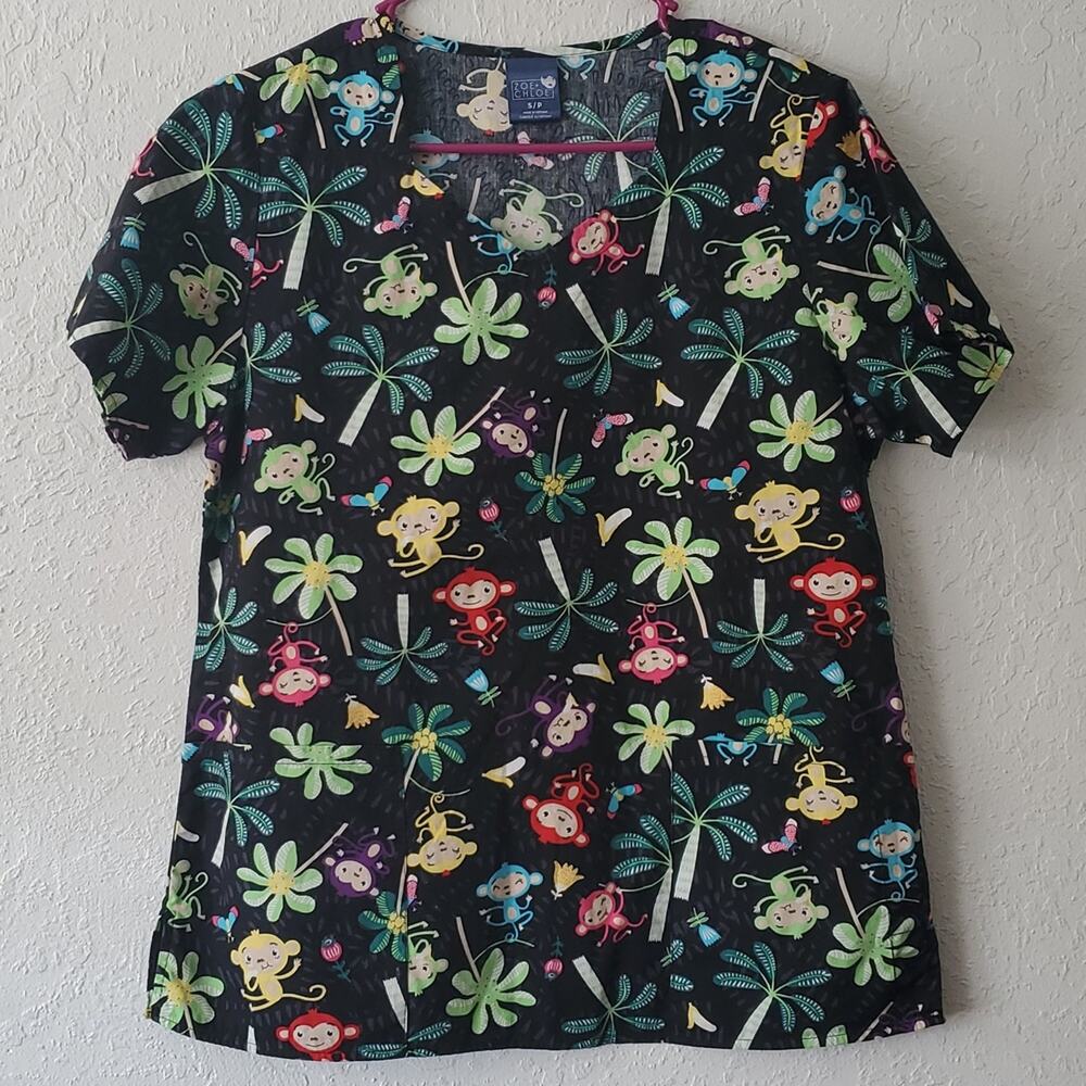 Zoe & Chloe Printed Scrub Top s/p